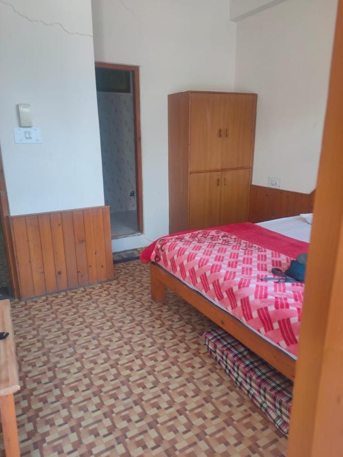 Roop Mountain Homestay Manāli Kültér fotó