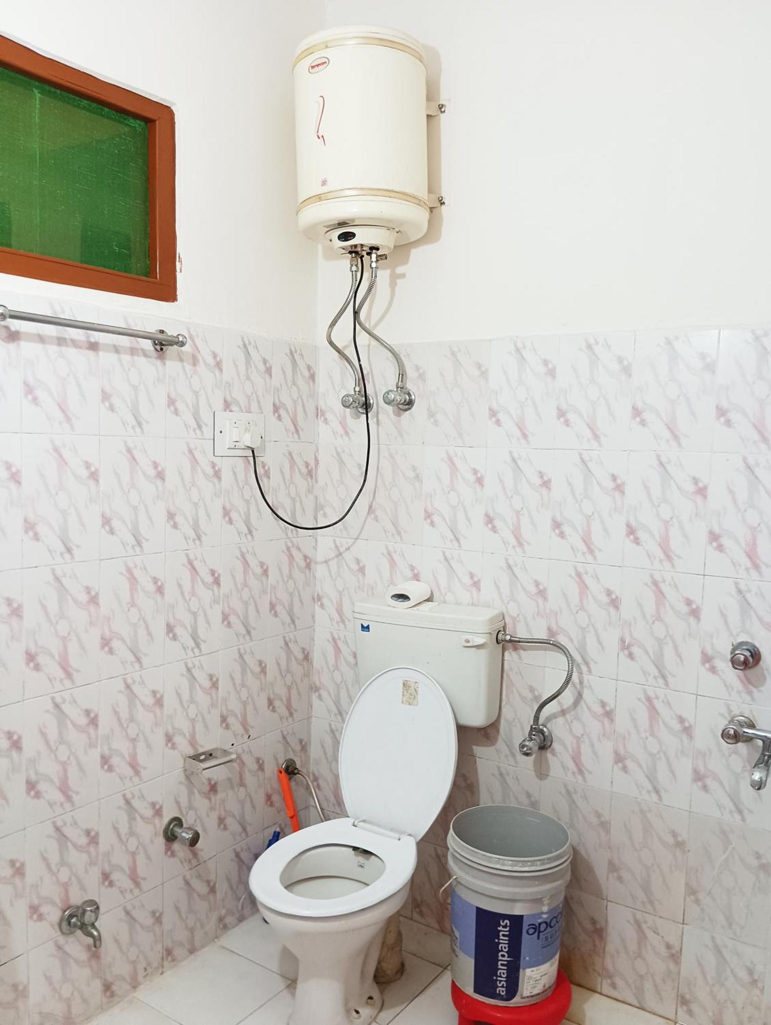 Roop Mountain Homestay Manāli Kültér fotó